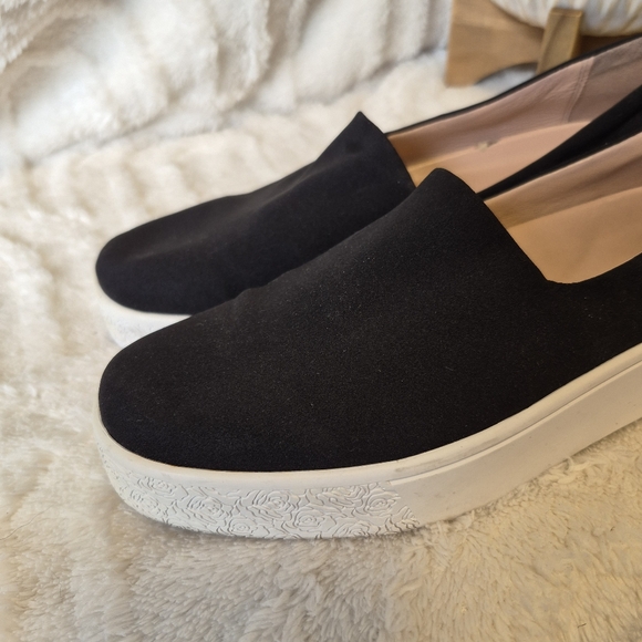 Taryn Rose Owen Sneakers Black Stretch Slip On Flat Comfort Shoes Casual Sz 6.5 - Picture 5 of 14
